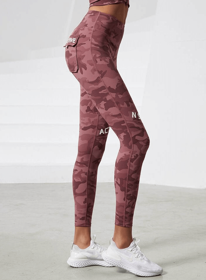 High waist camouflage leggings with pockets for yoga, running, and dance; breathable, seamless, quick-dry, stretch fabric.